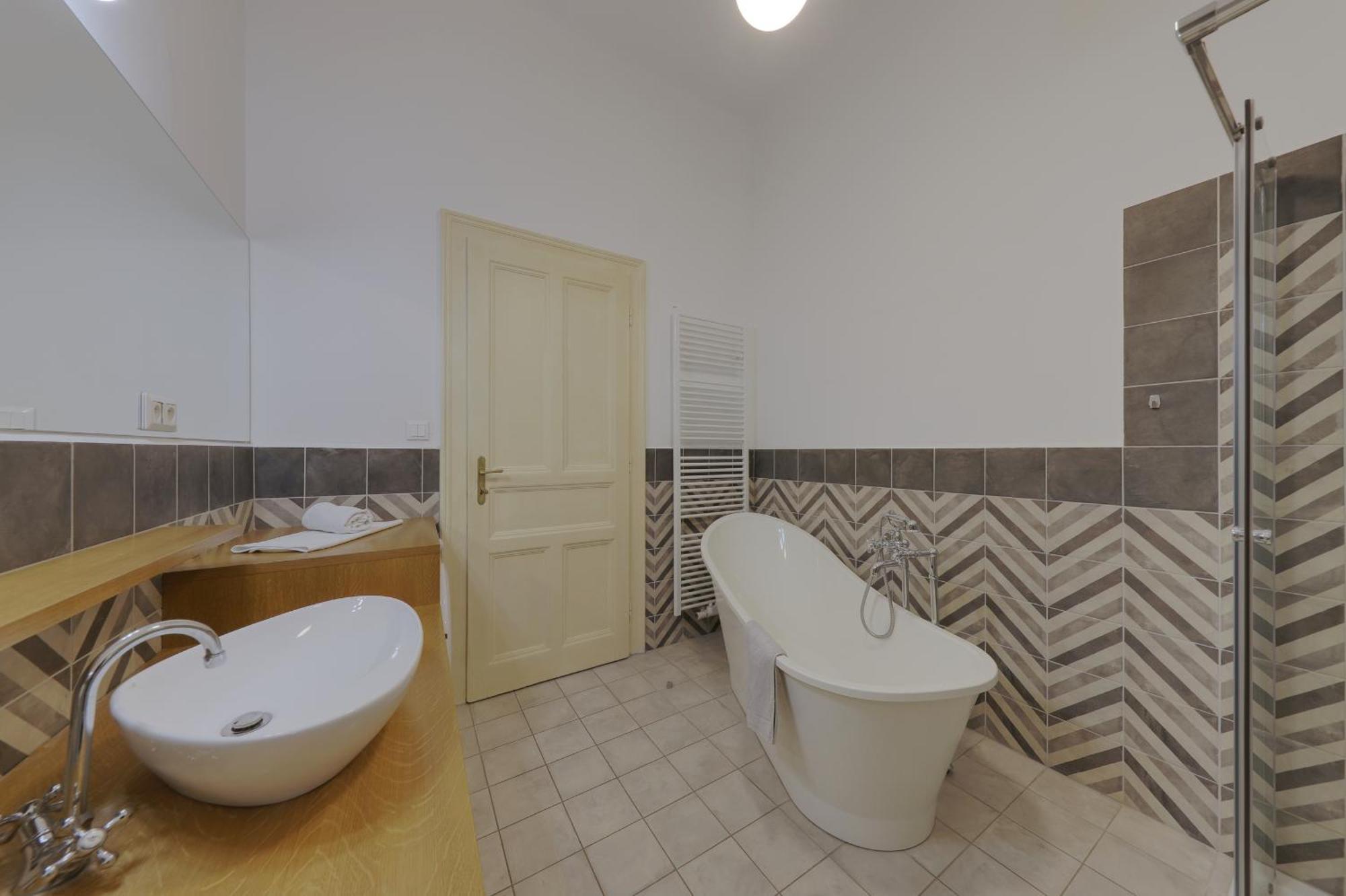 Beautiful Condo At The Old Town Братислава Екстер'єр фото